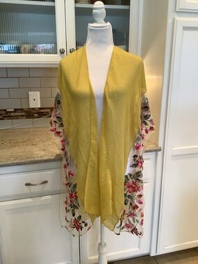 Do everything in love Yellow Linen-Texture Kimono
